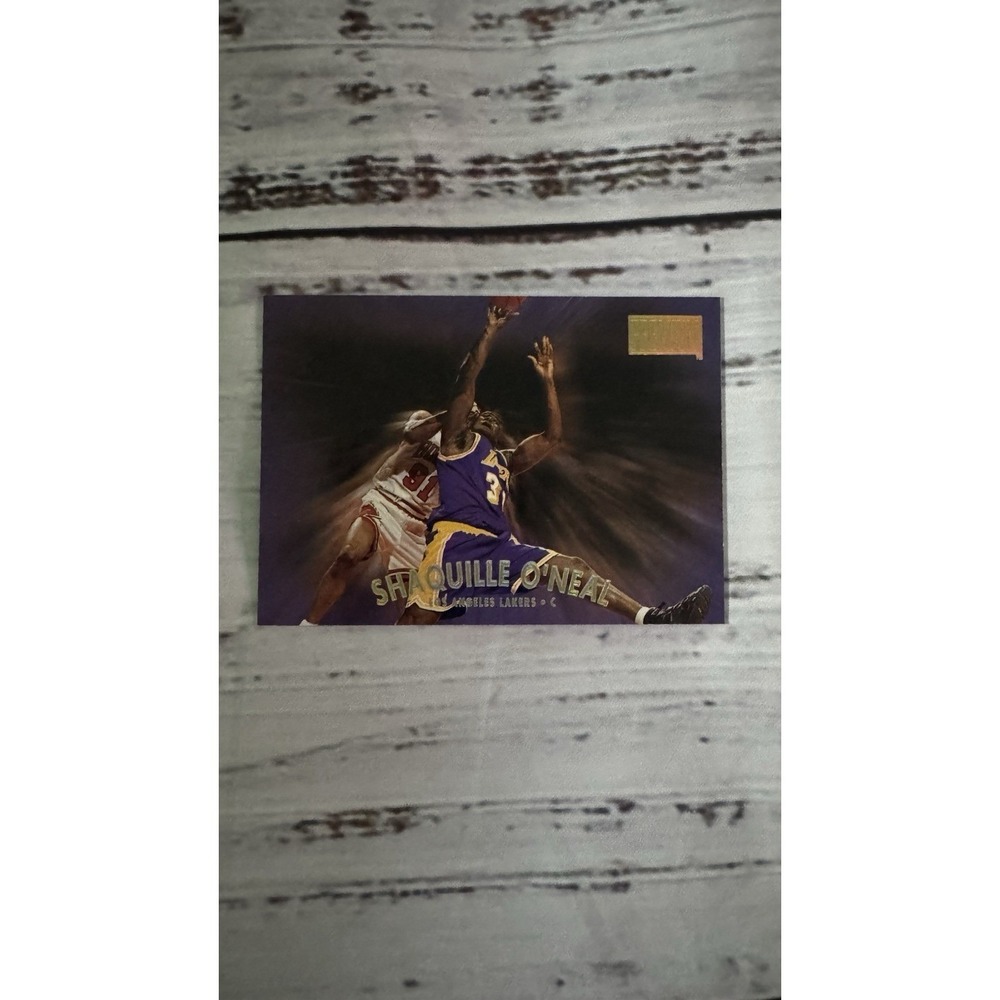 1997-98 SkyBox Premium Basketball #116 - Shaquille O'Neal - Los Angeles Lakers